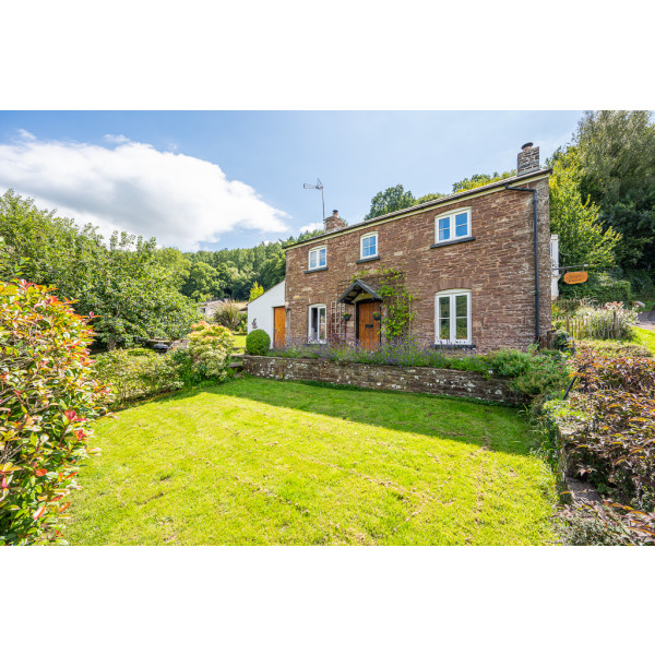 Glyn Farm, Farhill, Llanishen, Chepstow » Powells Rural Agency