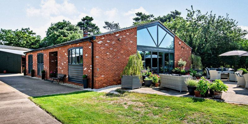 8472961 exterior01 800