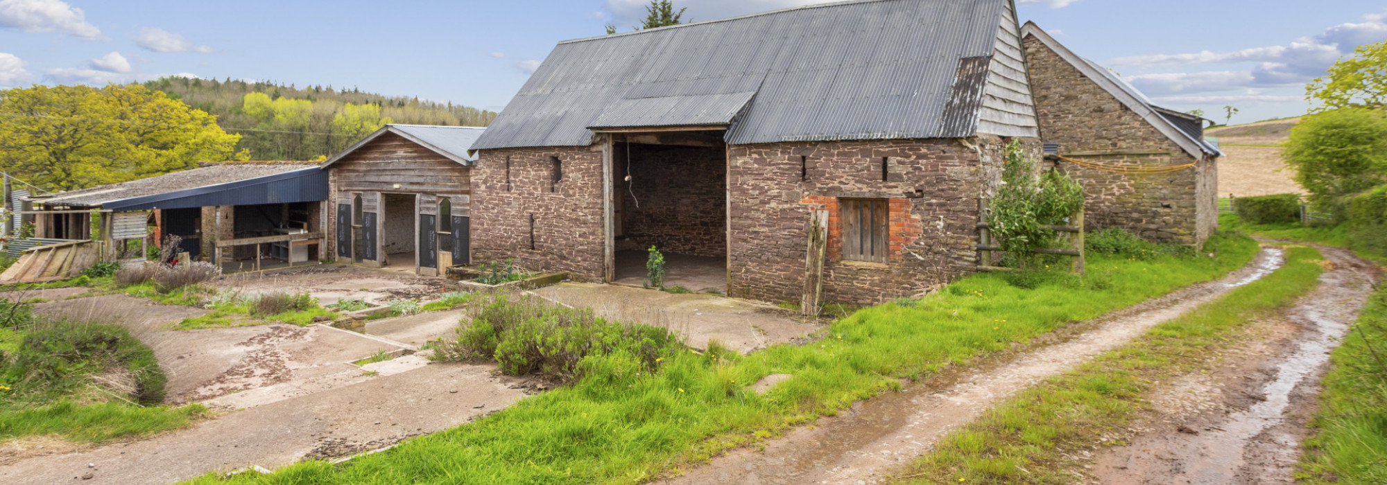 69332 Little Pen y Lan 03