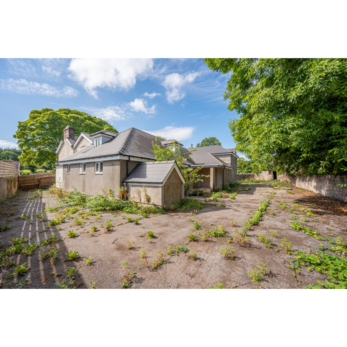 The Masons Arms & Rose Cottage, Devauden, Chepstow, Monmouthshire