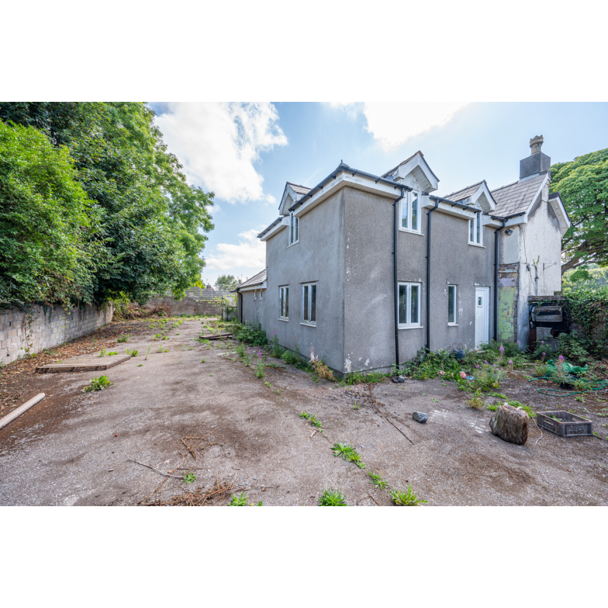 The Masons Arms & Rose Cottage, Devauden, Chepstow, Monmouthshire