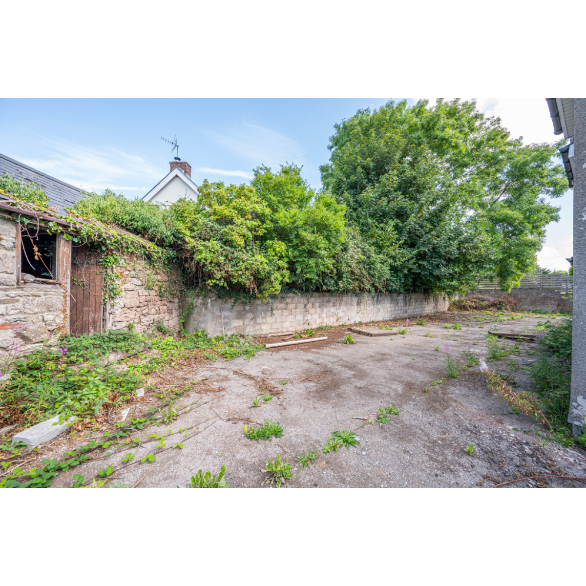 The Masons Arms & Rose Cottage, Devauden, Chepstow, Monmouthshire