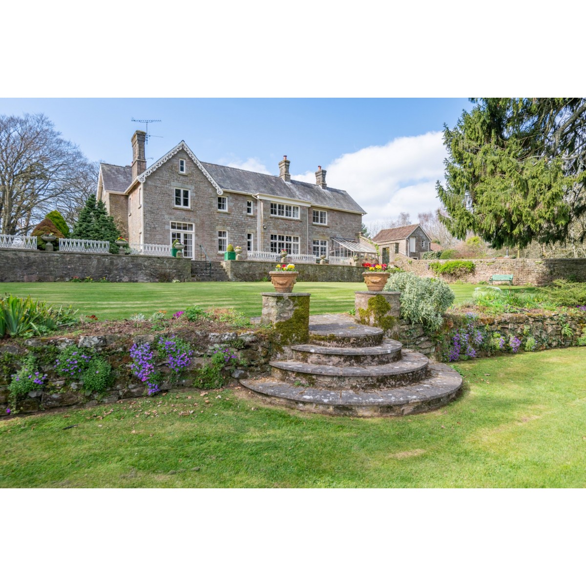 Moorcroft House, Penallt, Monmouth, Monmouthshire » Powells Rural Agency