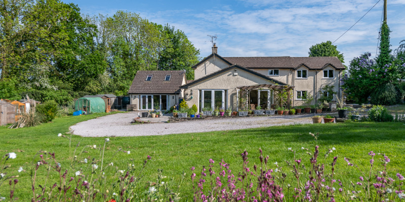 Spacious and Versatile Family Home