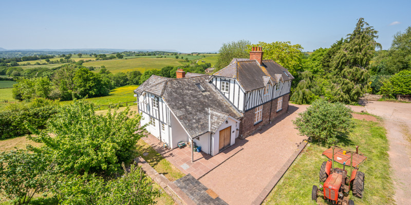 DYL5484 Edit.Low res