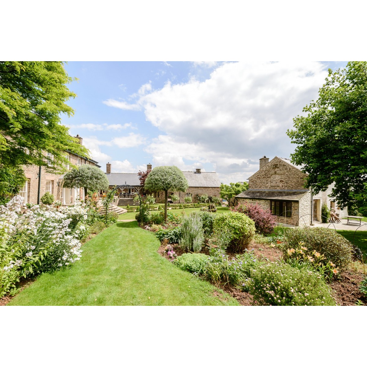 Great Campston, Pandy, Abergavenny, Monmouthshire » Powells Rural Agency